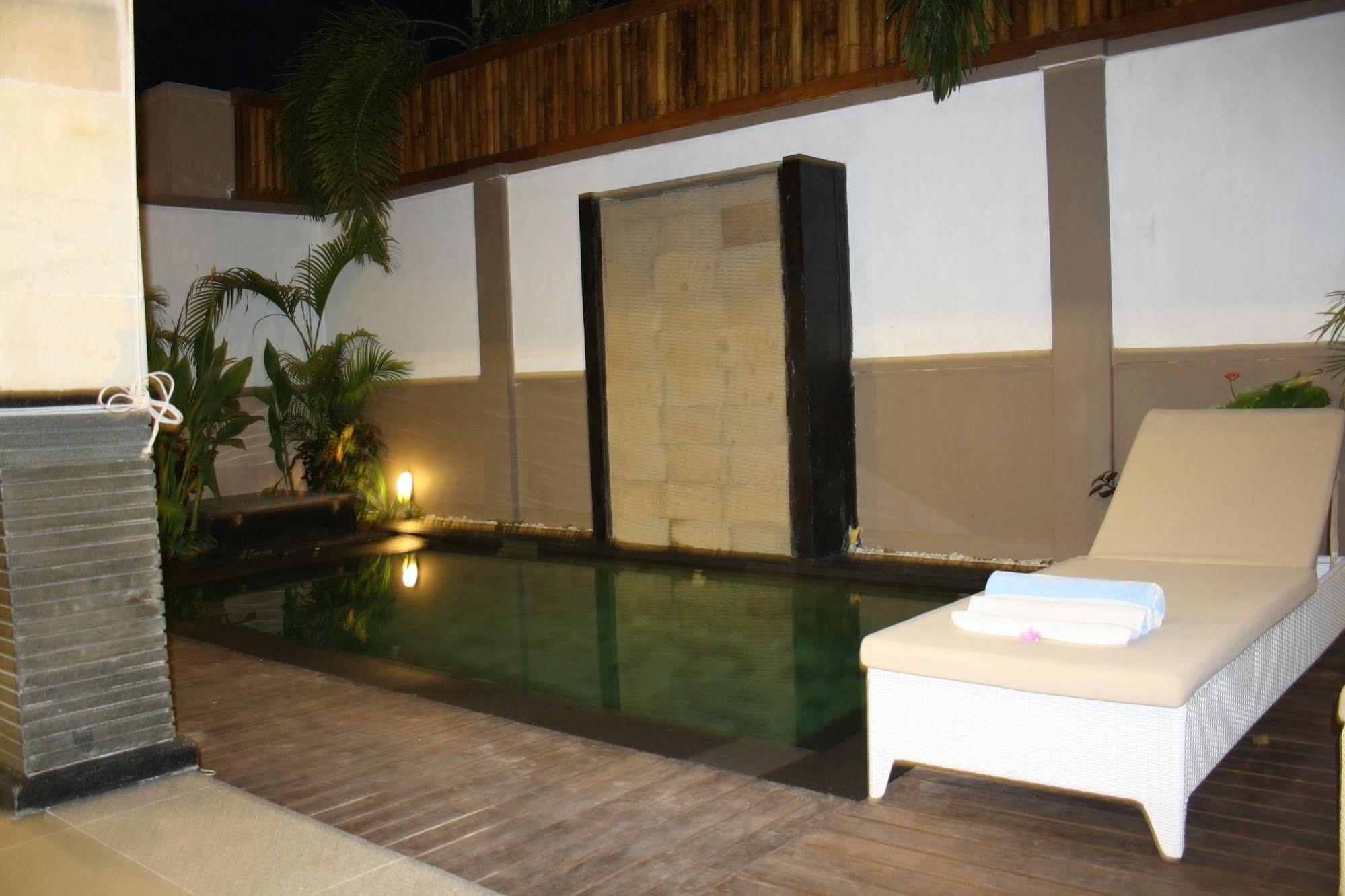 Gili Pearl Three Bedroom Villa Gili Trawangan Exteriér fotografie